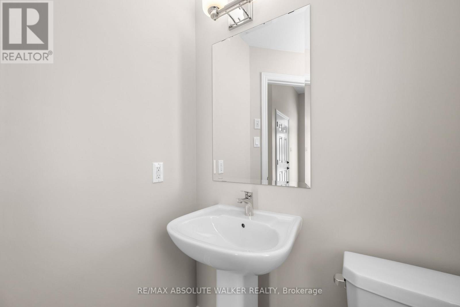 154 Kerala Place, Ottawa, Ontario  K1T 0Z3 - Photo 23 - X12605892