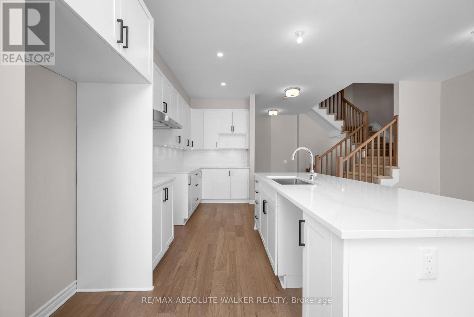 154 Kerala Place, Ottawa, Ontario  K1T 0Z3 - Photo 20 - X12605892