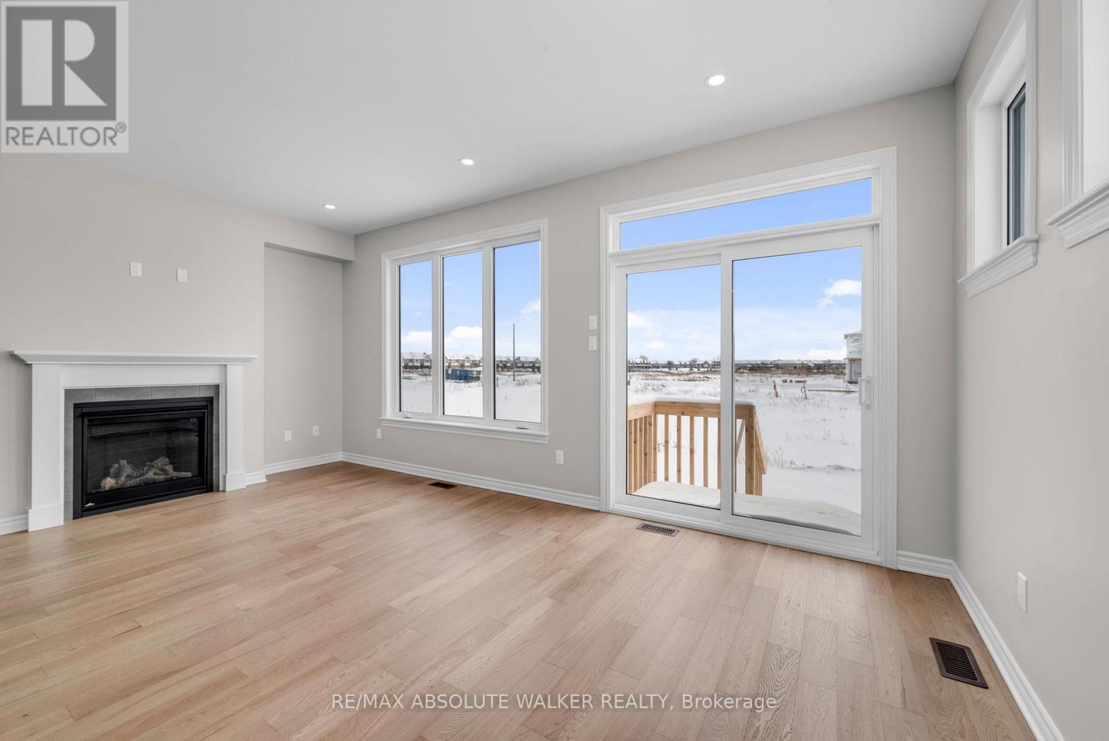 154 Kerala Place, Ottawa, Ontario  K1T 0Z3 - Photo 11 - X12605892