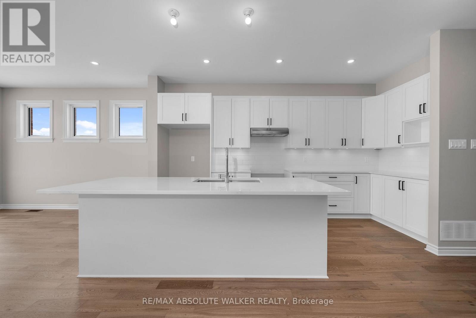 154 Kerala Place, Ottawa, Ontario  K1T 0Z3 - Photo 17 - X12605892