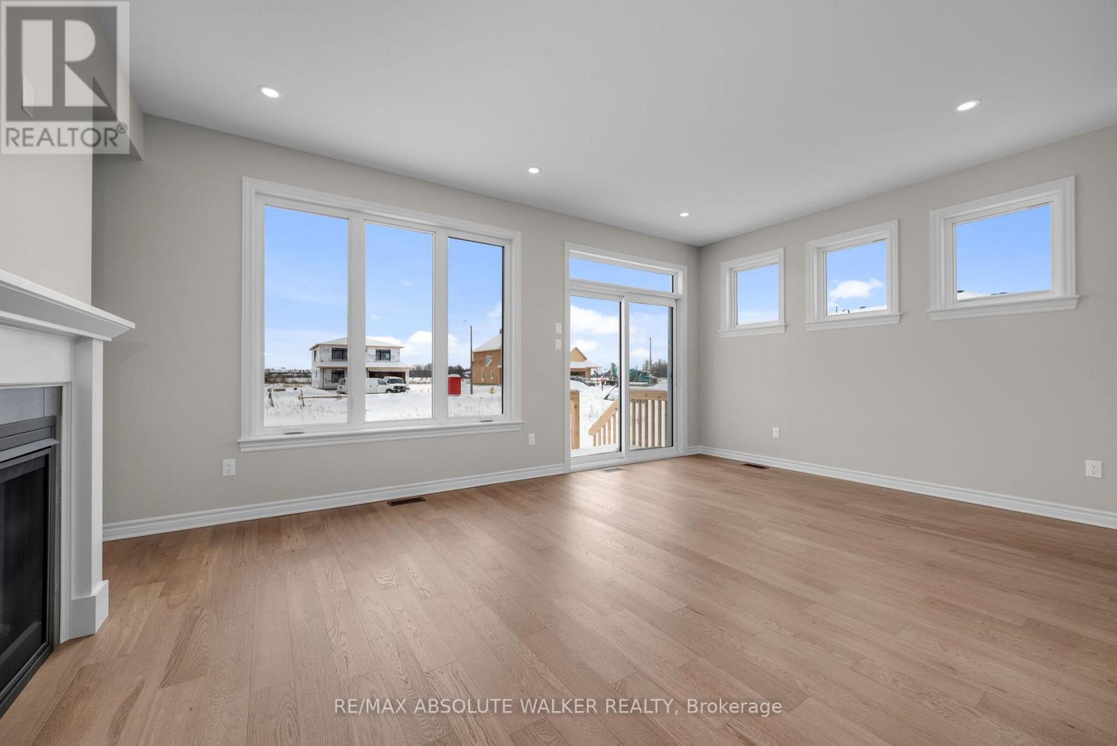 154 Kerala Place, Ottawa, Ontario  K1T 0Z3 - Photo 8 - X12605892