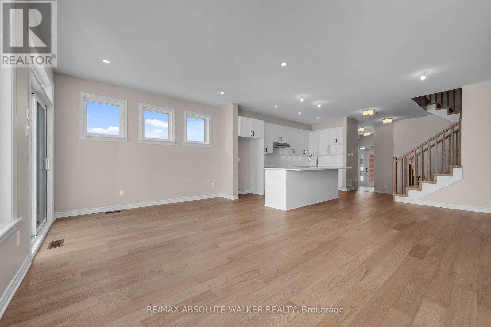 154 Kerala Place, Ottawa, Ontario  K1T 0Z3 - Photo 9 - X12605892