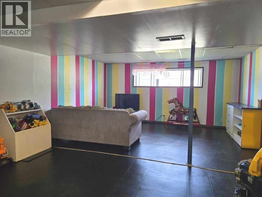 3002 225 Street, Bellevue, Alberta  T0K 0C0 - Photo 18 - A2264792