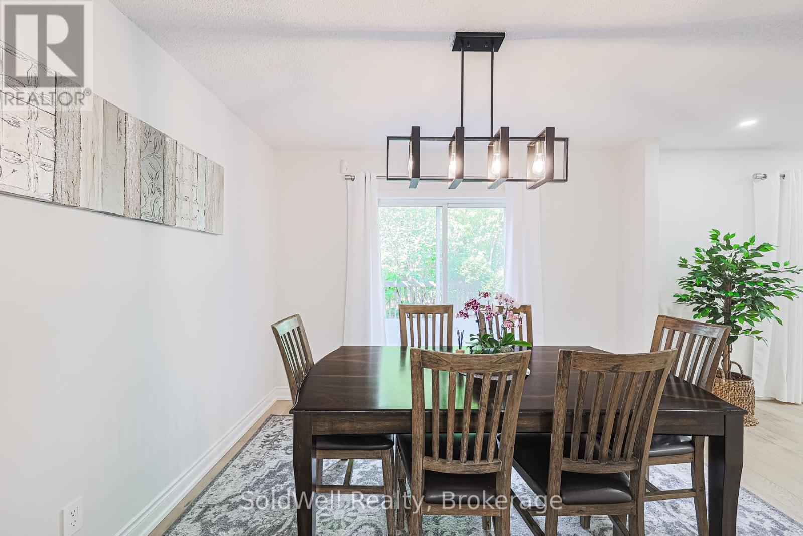 160 Charles Street, Vaughan, Ontario  L4J 3C7 - Photo 13 - N12746744