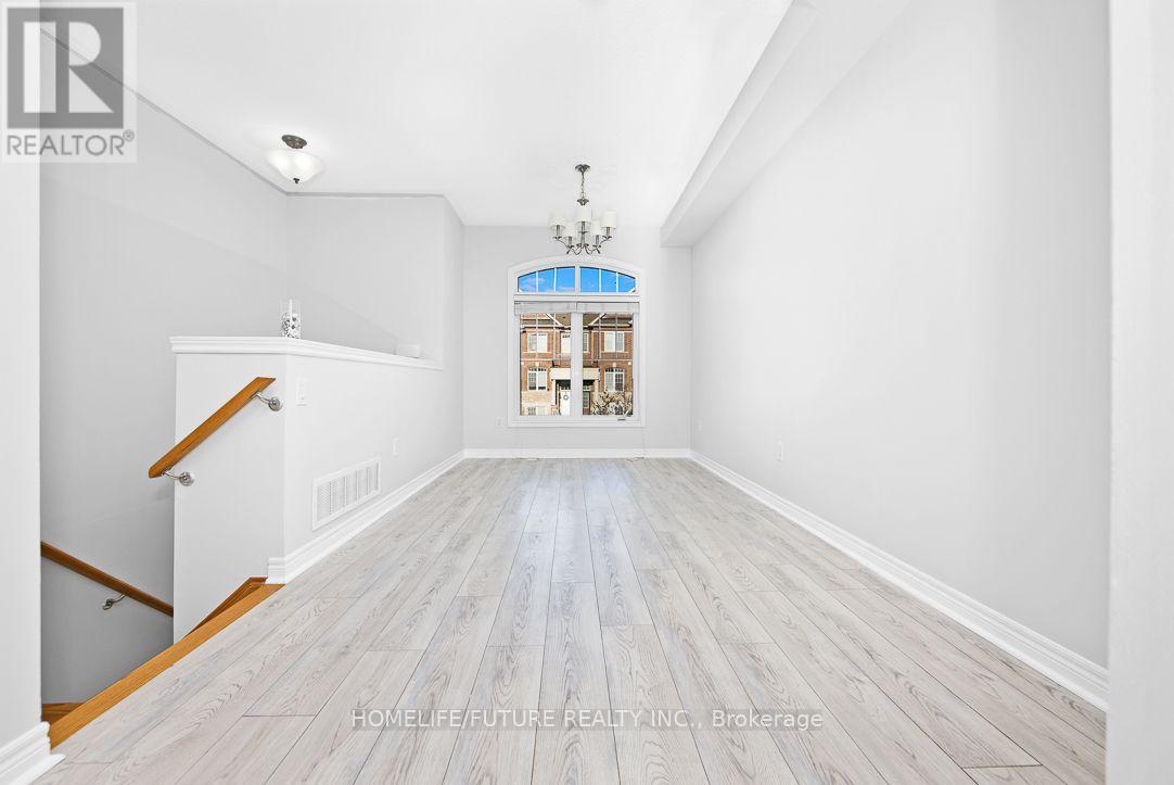 282 Delray Drive, Markham, Ontario  L3P 3J3 - Photo 4 - N12746750