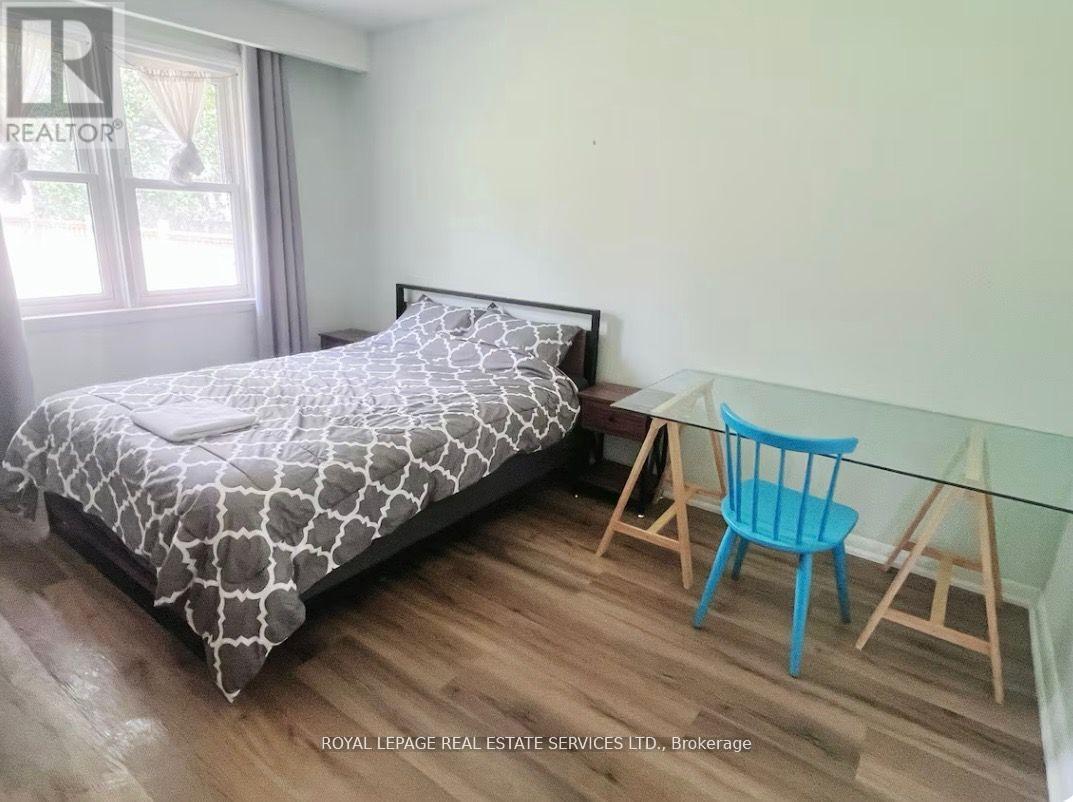 Upper - 3527 The Credit Woodlands, Mississauga, Ontario  L5C 2K7 - Photo 13 - W12746752