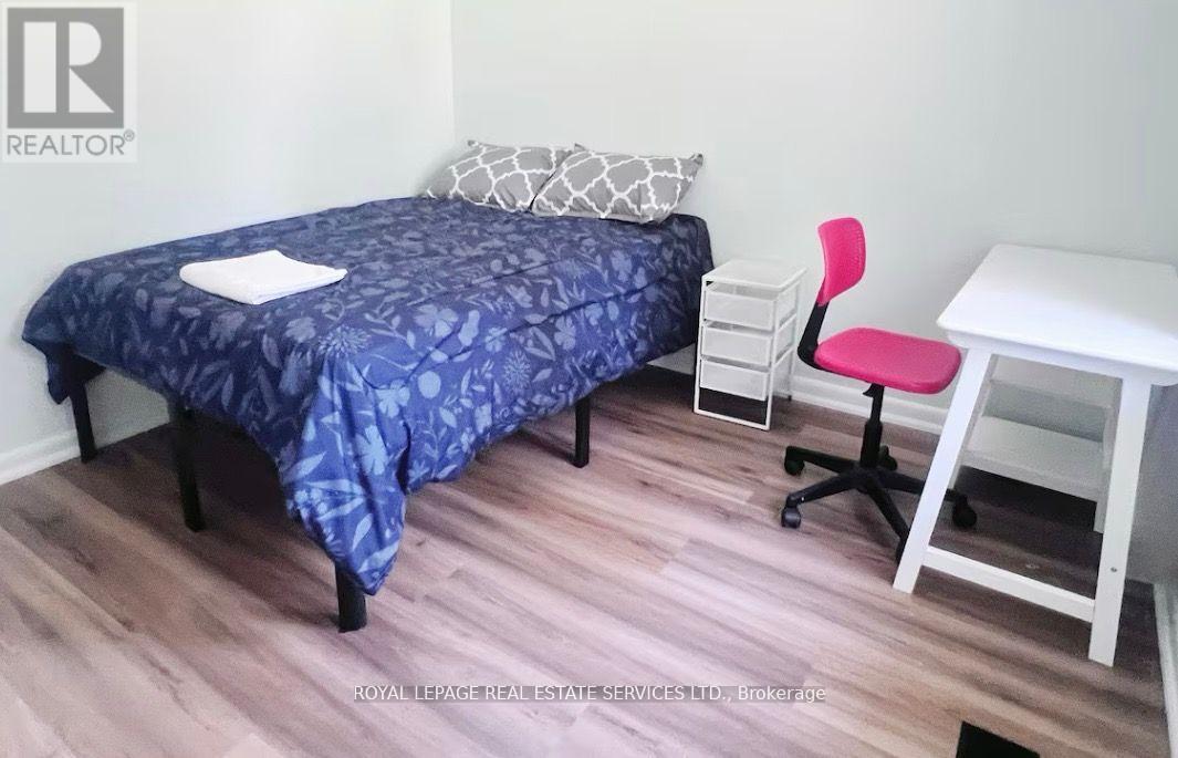 Upper - 3527 The Credit Woodlands, Mississauga, Ontario  L5C 2K7 - Photo 18 - W12746752