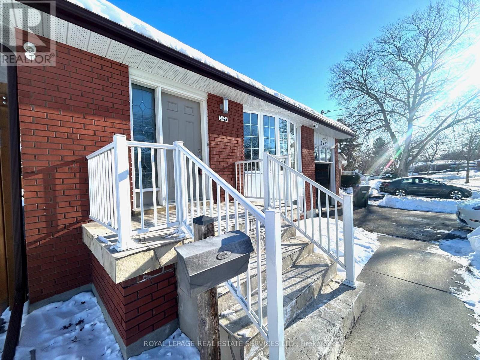 Upper - 3527 The Credit Woodlands, Mississauga, Ontario  L5C 2K7 - Photo 23 - W12746752