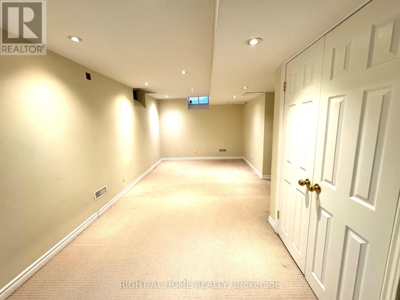 1345 Goldhawk Trail, Oakville, Ontario  L6M 3Y5 - Photo 24 - W12746756