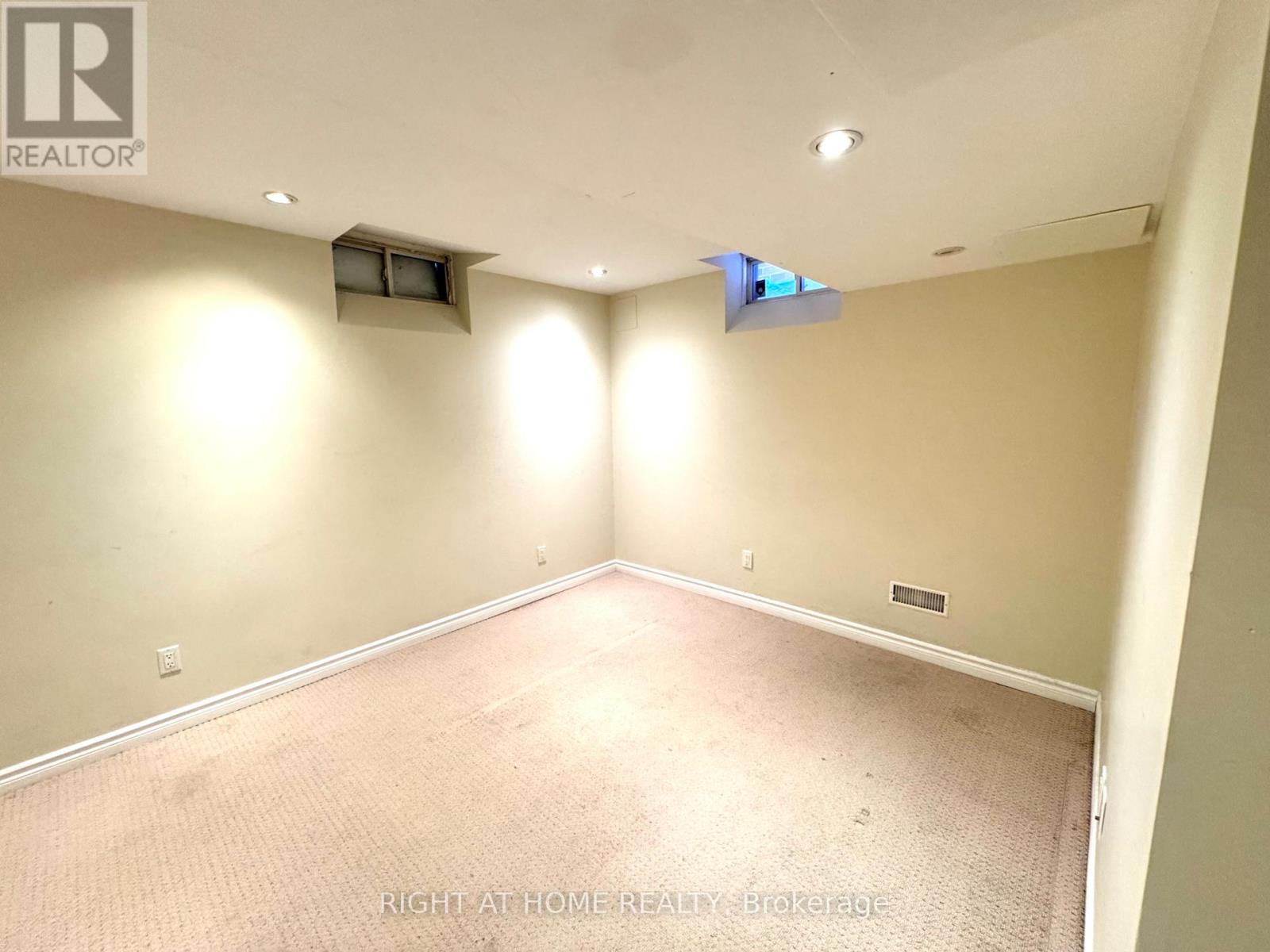 1345 Goldhawk Trail, Oakville, Ontario  L6M 3Y5 - Photo 25 - W12746756