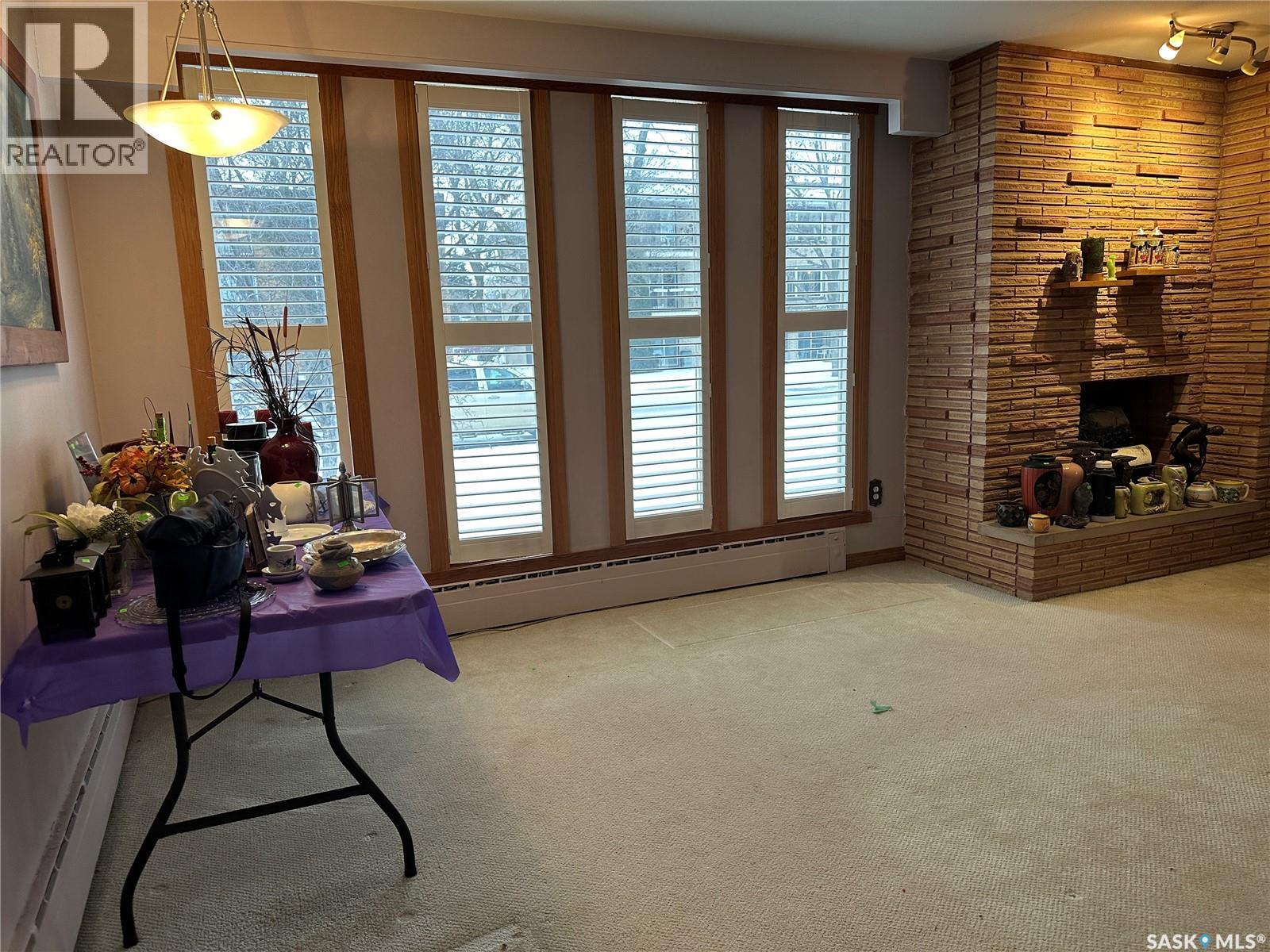 430 2nd Street Ne, Weyburn, Saskatchewan  S4H 0V5 - Photo 2 - SK027762