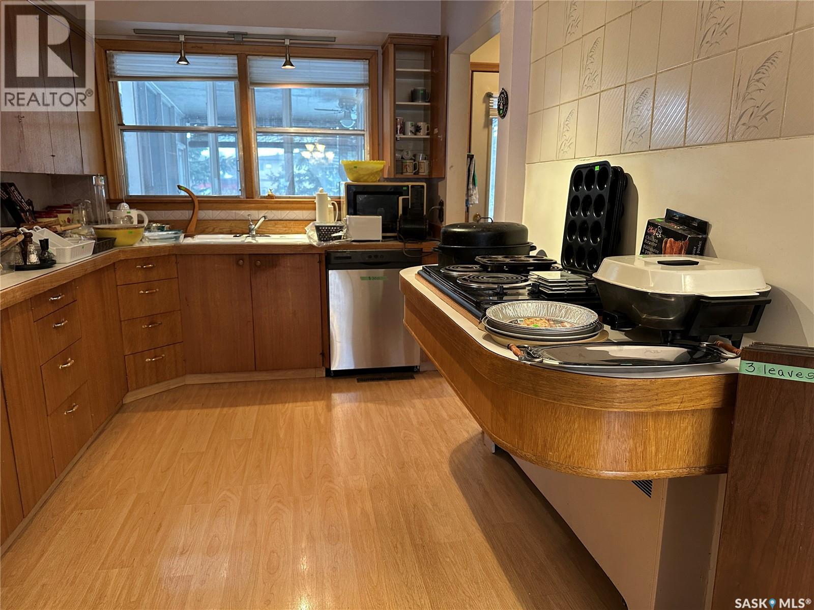 430 2nd Street Ne, Weyburn, Saskatchewan  S4H 0V5 - Photo 8 - SK027762