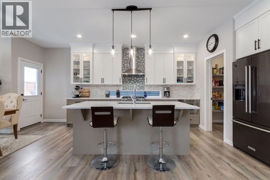 452 Chinook Gate Square Sw, Airdrie, Alberta  T4B 4V9 - Photo 5 - A2279114