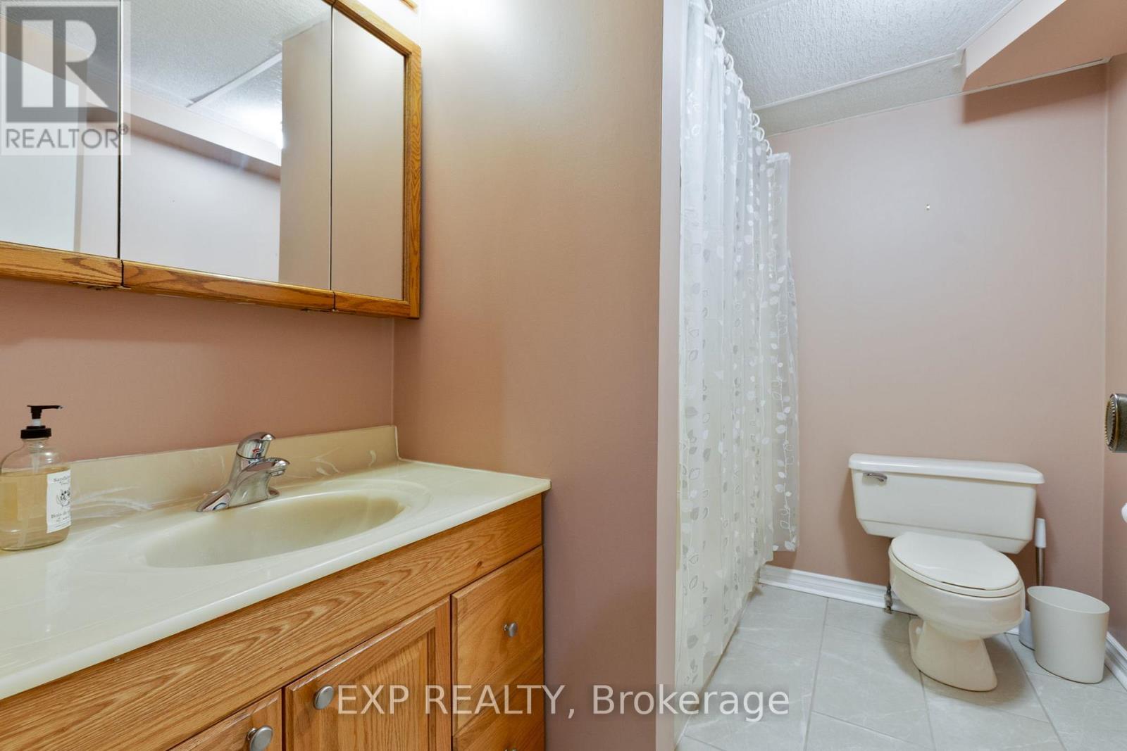 16 Acorn Crescent, London North, Ontario  N6G 3V4 - Photo 36 - X12746778