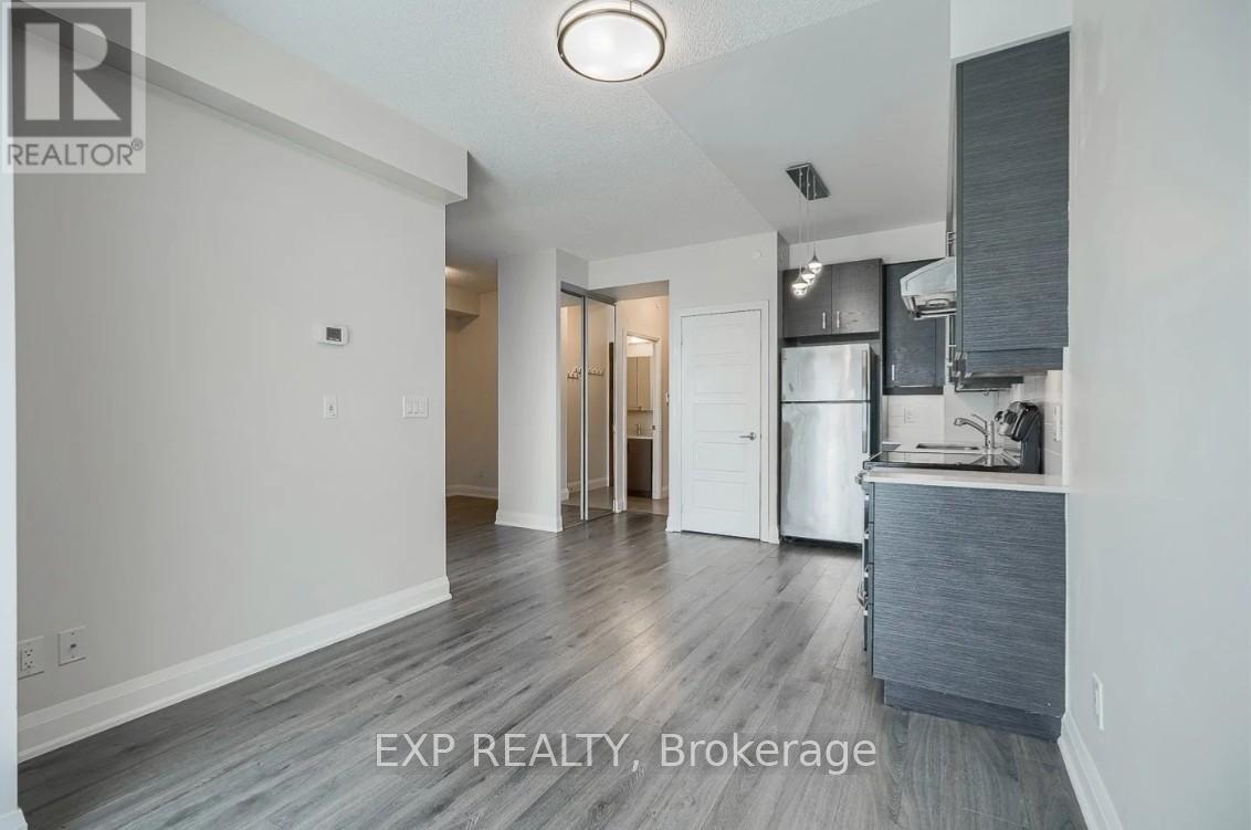 523 - 8228 Birchmount Road, Markham, Ontario  L3R 1A6 - Photo 8 - N12746766