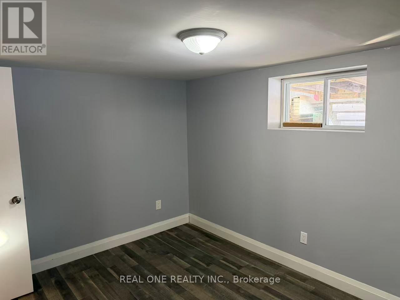 Basemen - 1074 Upper Sherman Avenue, Hamilton, Ontario  L8V 3N5 - Photo 6 - X12746768