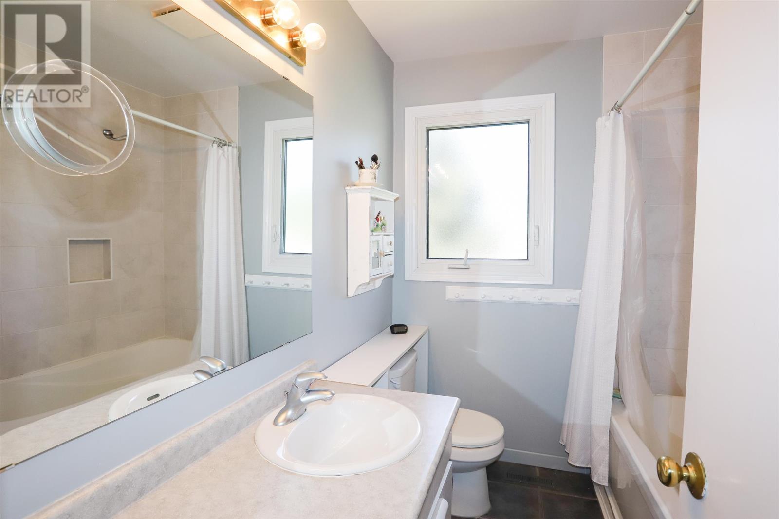 3875 Queen St E, Sault Ste. Marie, Ontario  P6A 6X2 - Photo 32 - SM260134