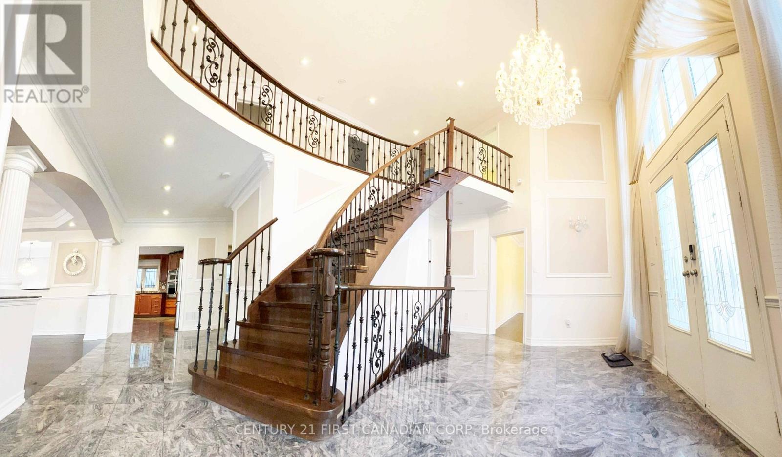 68 Chantilly Crescent, Richmond Hill, Ontario  L4C 0K1 - Photo 10 - N12746796