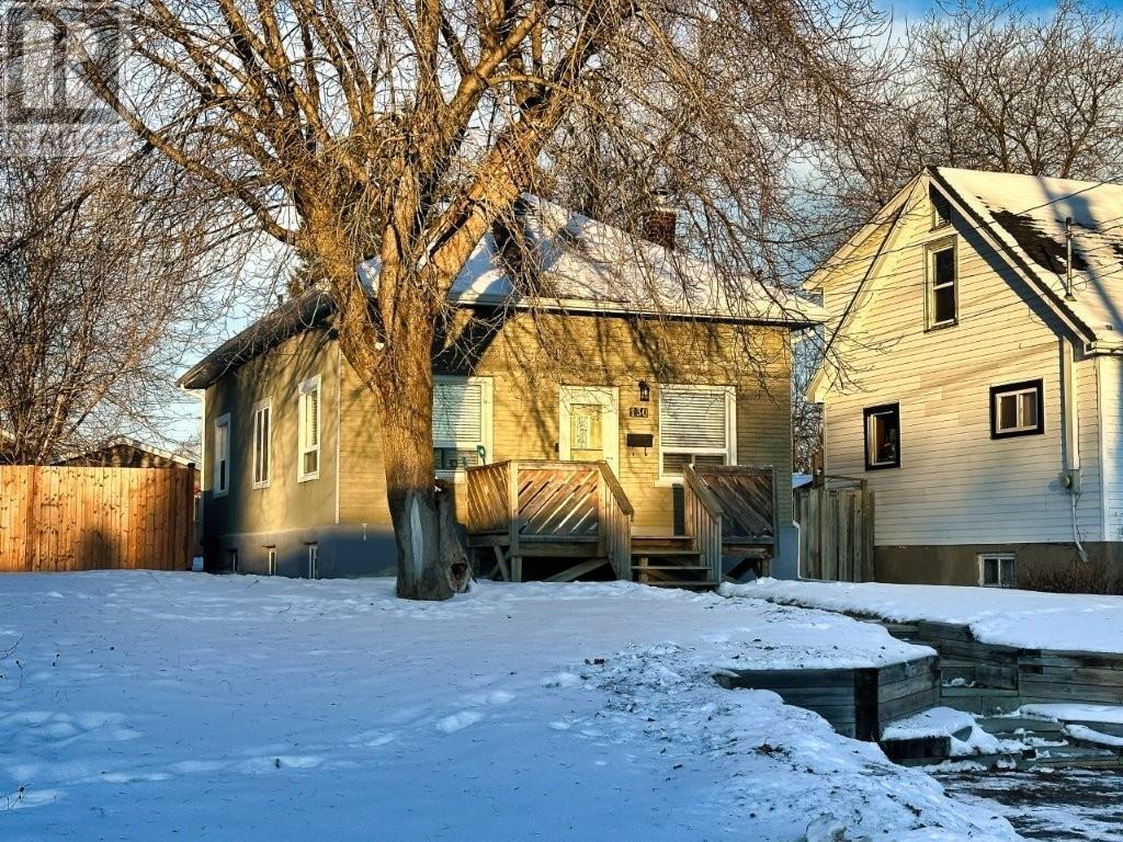 130 Pine Street, Thunder Bay, Ontario