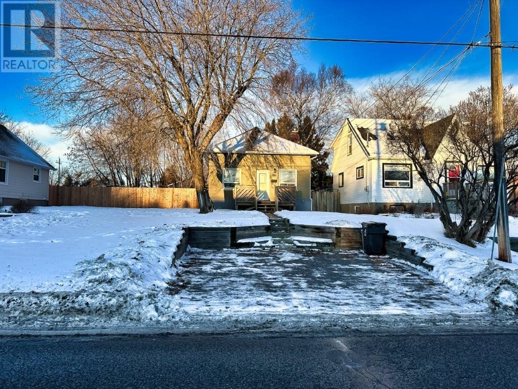 130 Pine Street, Thunder Bay, Ontario  P7A 5X5 - Photo 2 - TB2600128