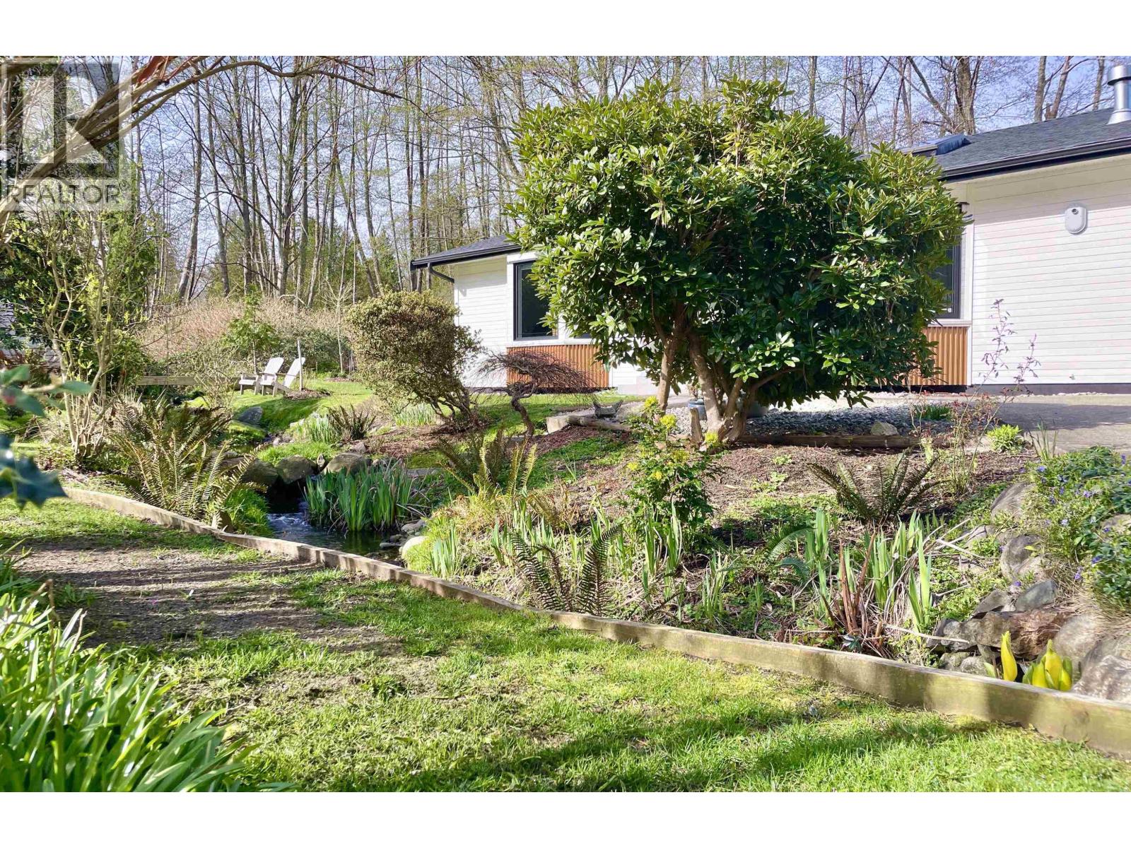 655 Dougall Road, Gibsons, British Columbia  V0N 1V8 - Photo 30 - R3085164