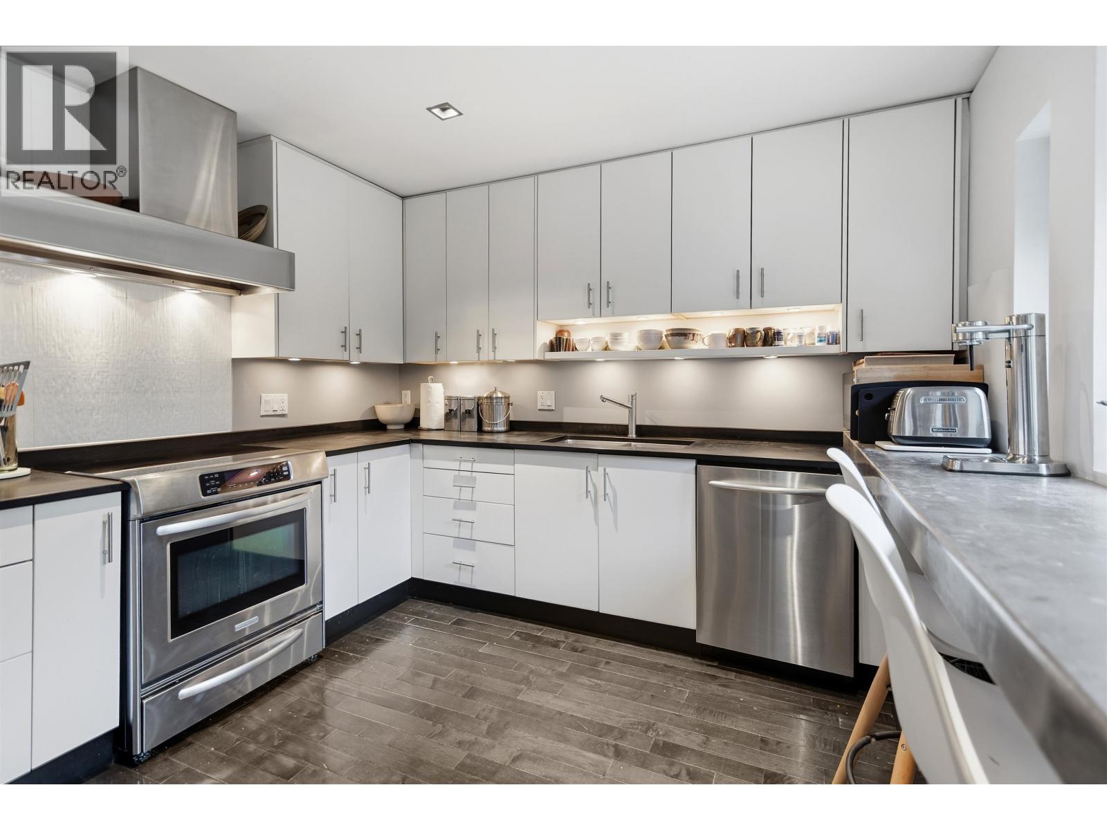 1531 Lockyer Road, Roberts Creek, British Columbia  V0N 2W1 - Photo 20 - R3085171