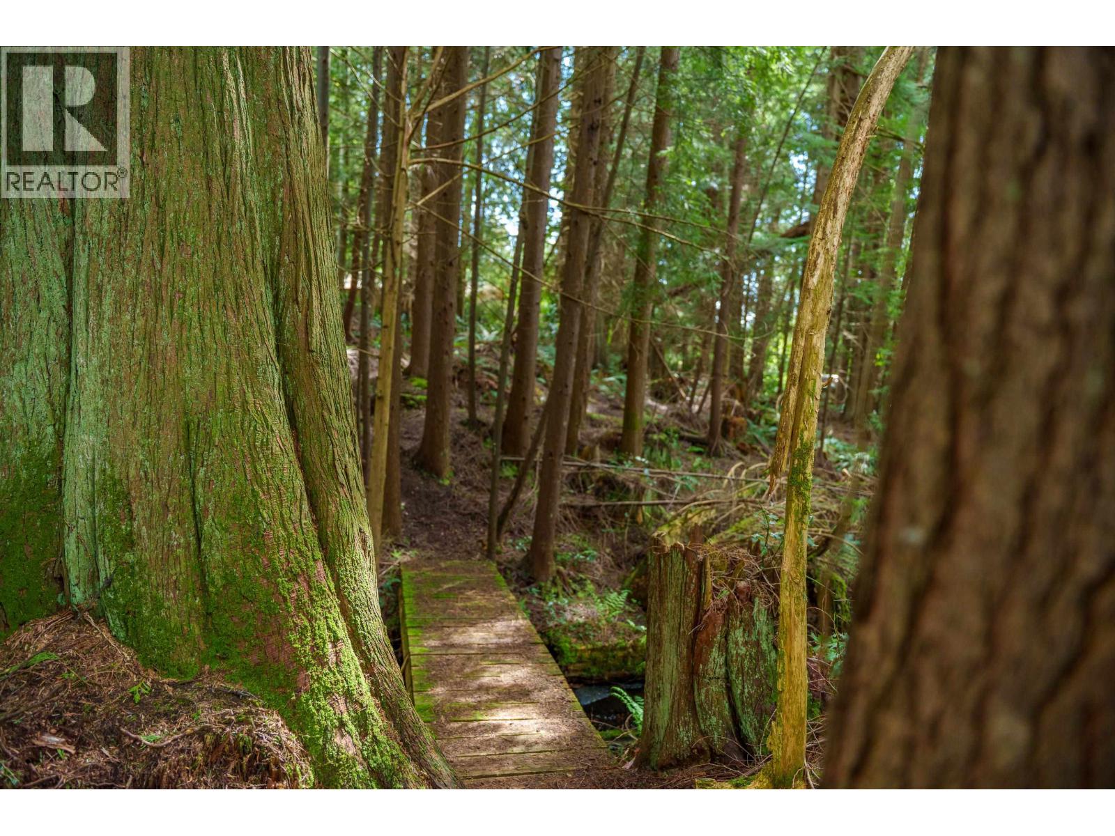 1531 Lockyer Road, Roberts Creek, British Columbia  V0N 2W1 - Photo 36 - R3085171