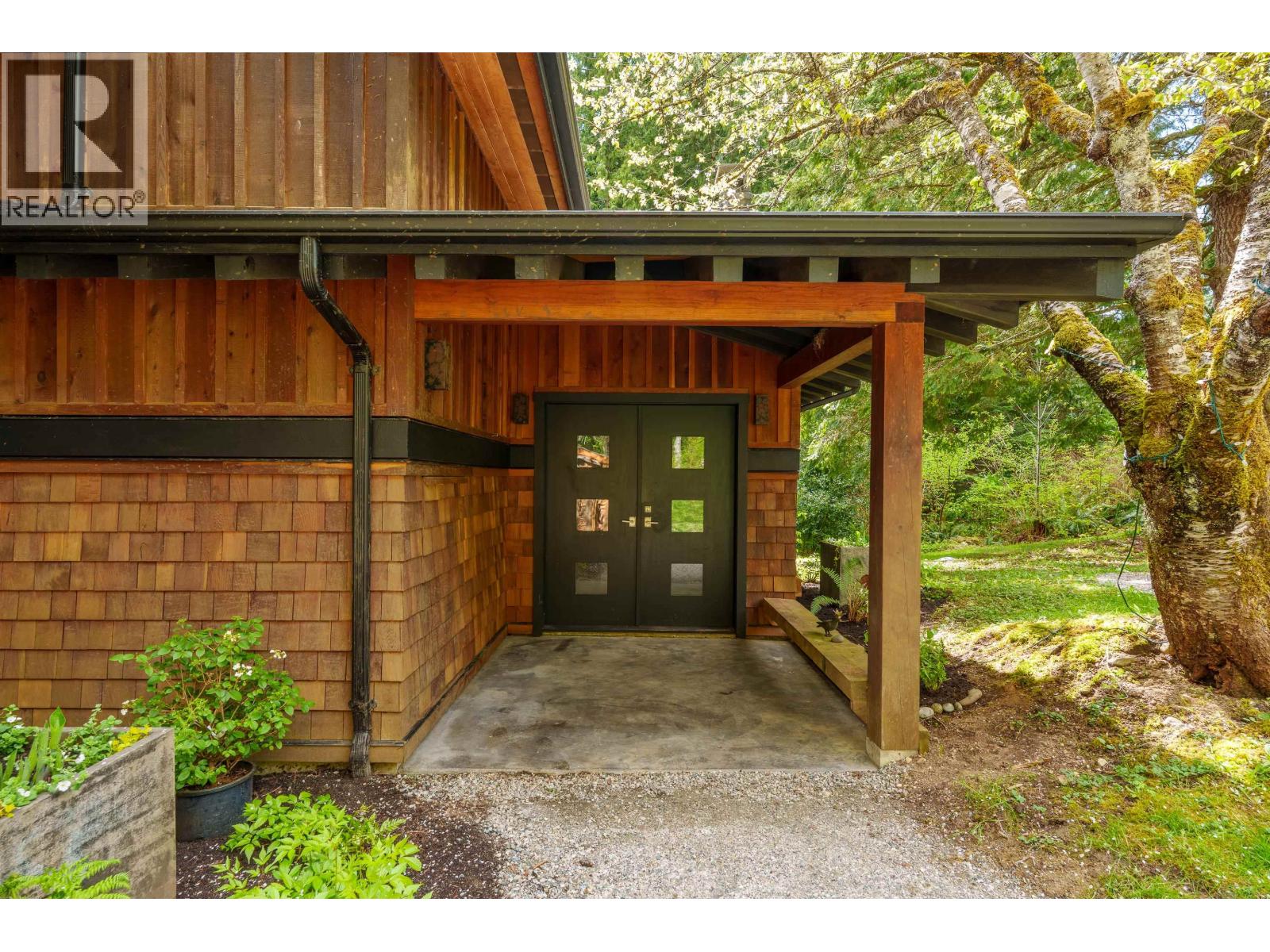 1531 Lockyer Road, Roberts Creek, British Columbia  V0N 2W1 - Photo 8 - R3085171