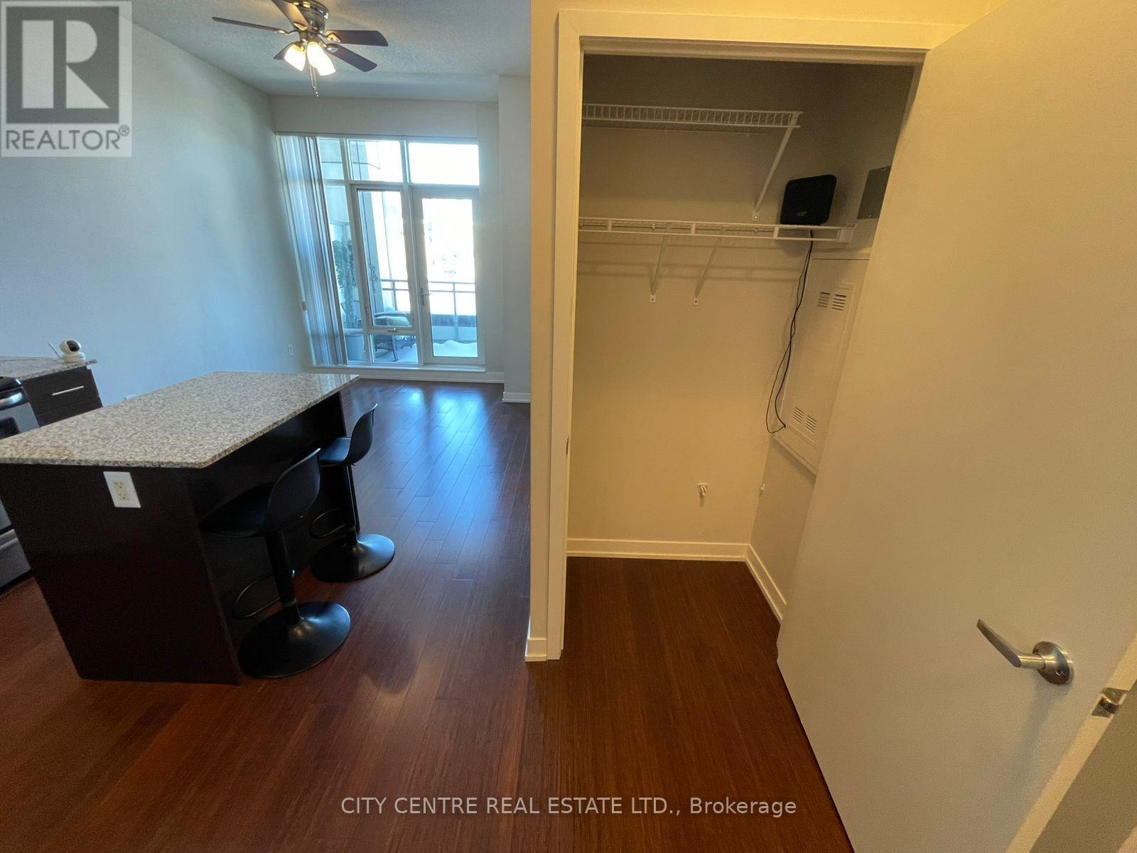 401 - 365 Prince Of Wales Drive, Mississauga, Ontario  L5B 0G6 - Photo 12 - W12746788