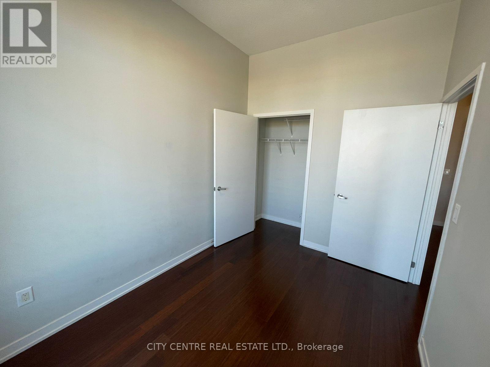 401 - 365 Prince Of Wales Drive, Mississauga, Ontario  L5B 0G6 - Photo 9 - W12746788