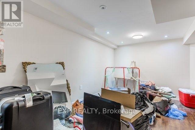 81 - 833 Scollard Court, Mississauga, Ontario  L5V 2B4 - Photo 13 - W12746794