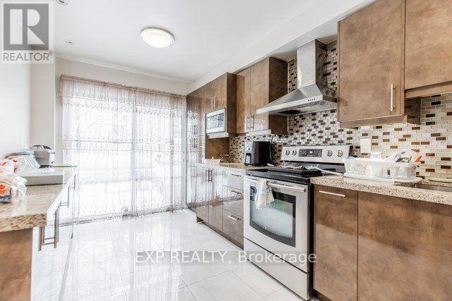 81 - 833 Scollard Court, Mississauga, Ontario  L5V 2B4 - Photo 27 - W12746794