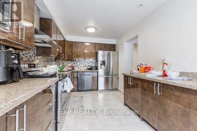 81 - 833 Scollard Court, Mississauga, Ontario  L5V 2B4 - Photo 30 - W12746794