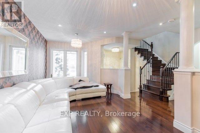 81 - 833 Scollard Court, Mississauga, Ontario  L5V 2B4 - Photo 35 - W12746794