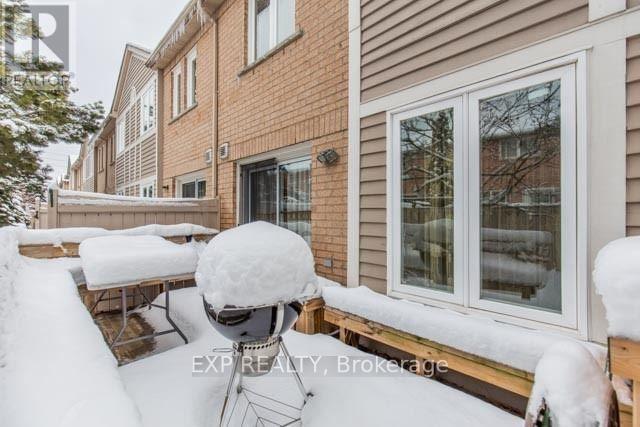 81 - 833 Scollard Court, Mississauga, Ontario  L5V 2B4 - Photo 9 - W12746794