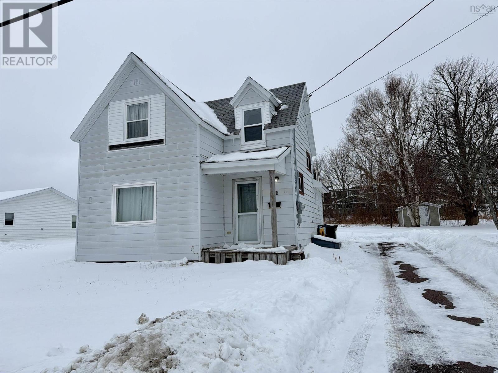 78 Highland Street, Glace Bay, Nova Scotia