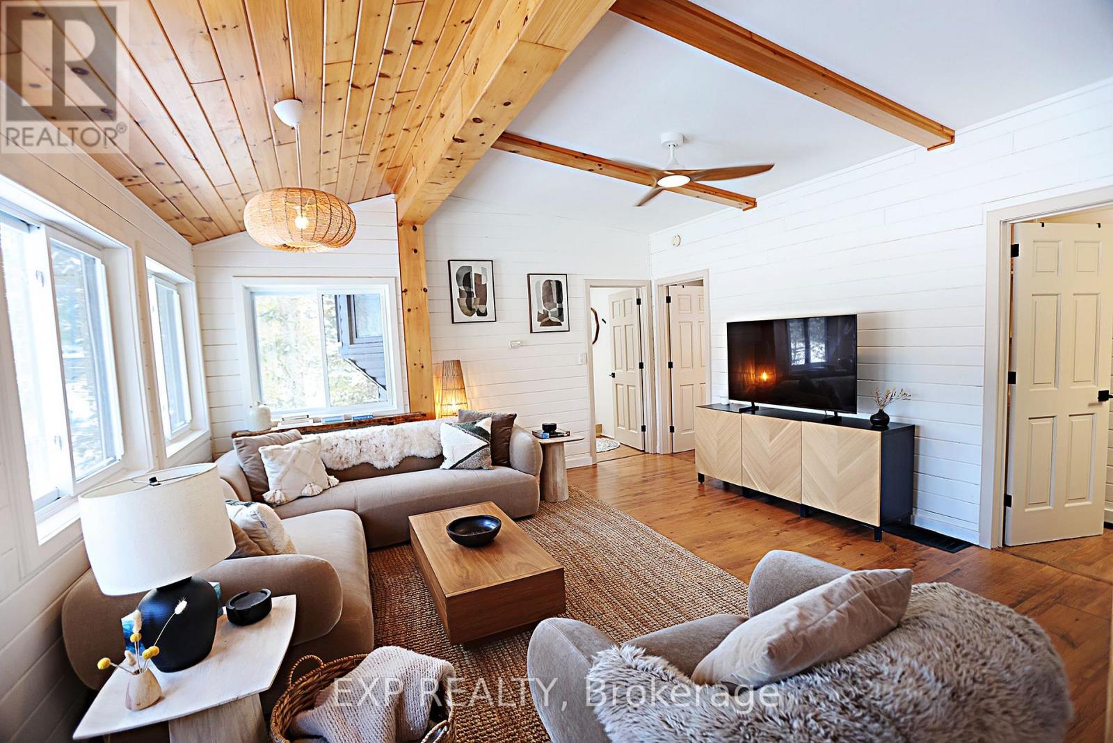 1355 Bellwood Acres Road, Lake Of Bays, Ontario  P0B 1A0 - Photo 25 - X12746786