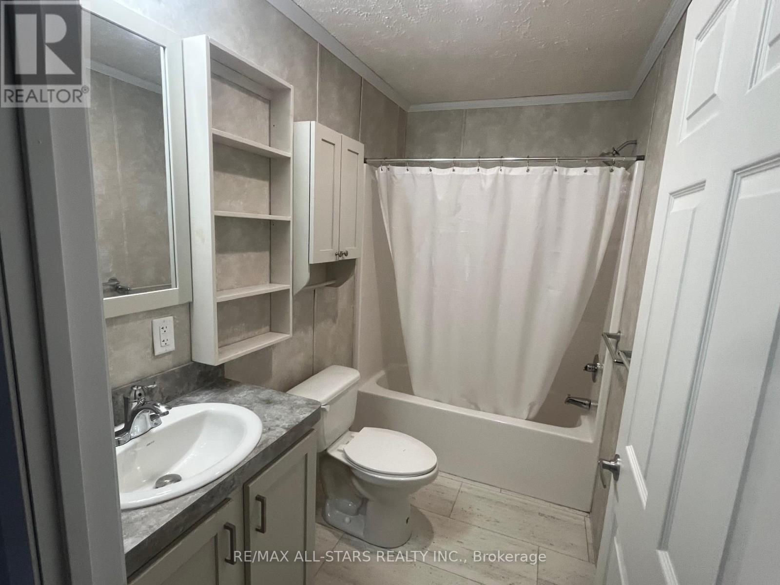 2406 South Portage Road, Huntsville, Ontario  P1H 2J3 - Photo 19 - X12746832