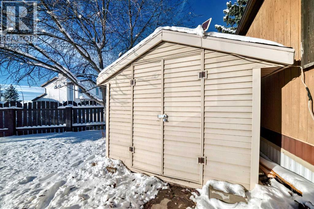 3227 Burroughs Manor Ne, Calgary, Alberta  T1Y 6K1 - Photo 29 - A2272729