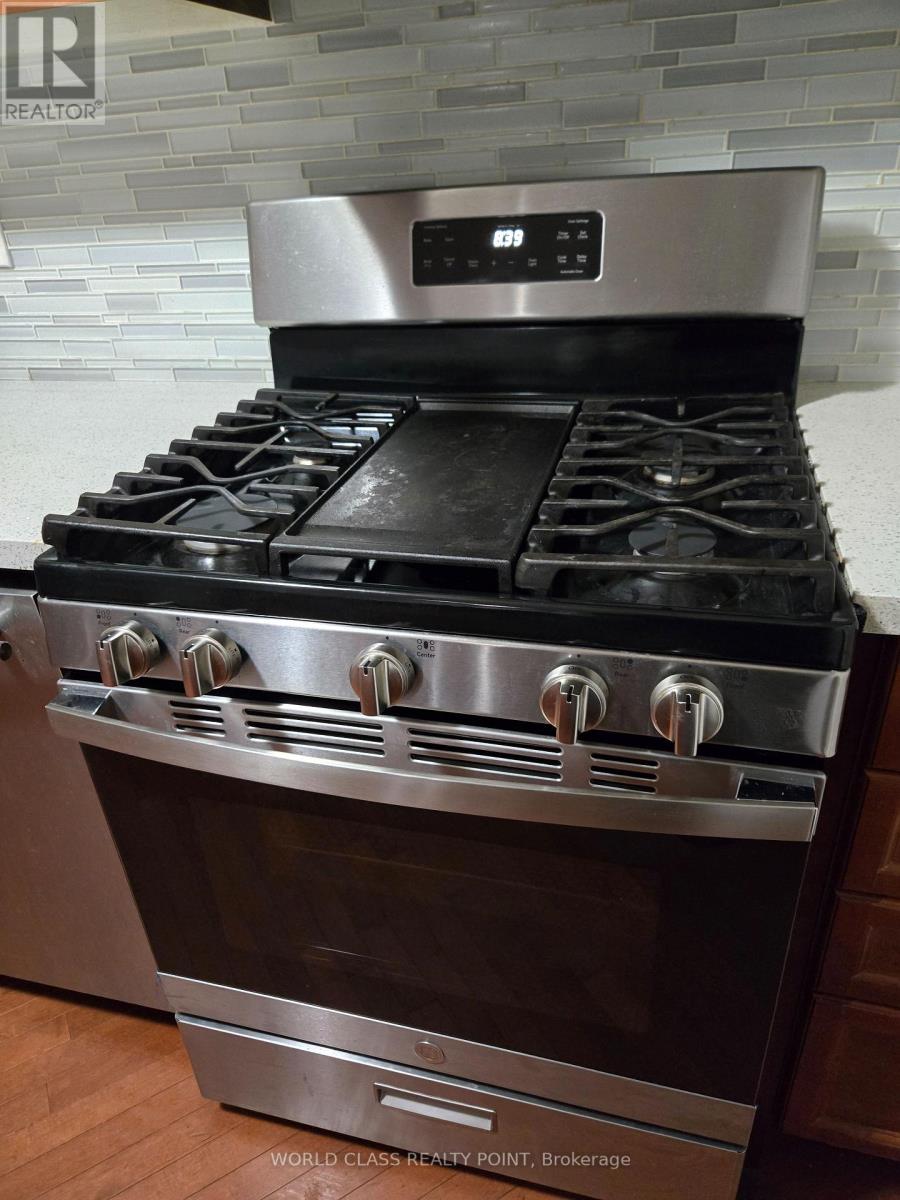 33 Rushbrooke Way, Ajax, Ontario  L1Z 2C4 - Photo 9 - E12643682