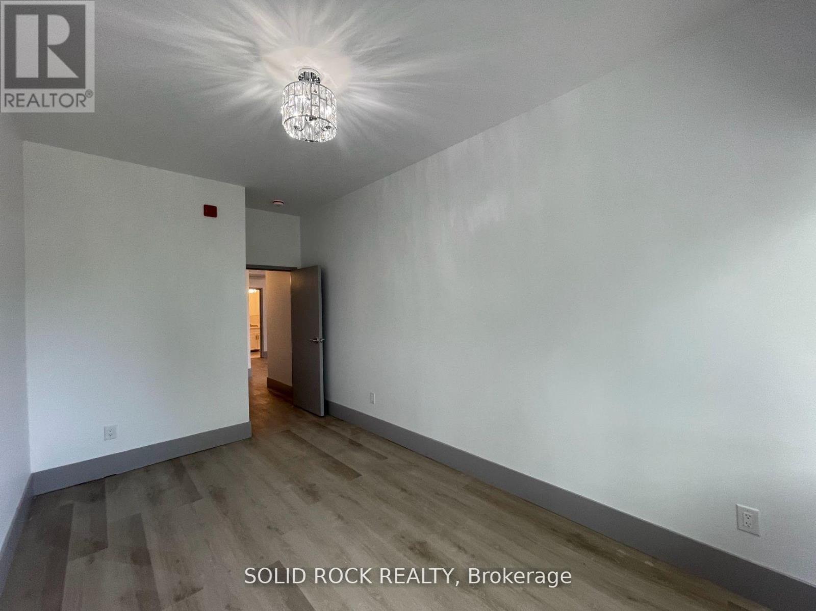 206 - 48 King Street E, Brockville, Ontario  K6V 1B1 - Photo 14 - X12746810