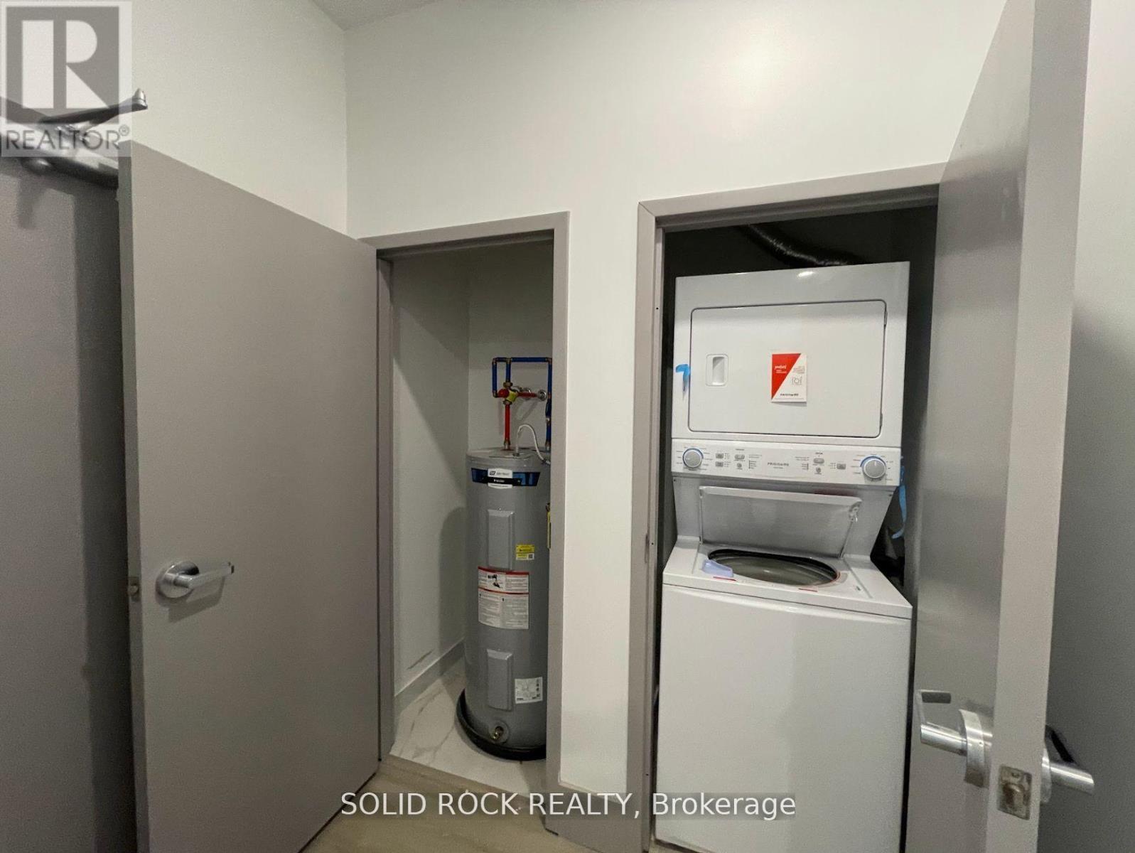 206 - 48 King Street E, Brockville, Ontario  K6V 1B1 - Photo 4 - X12746810