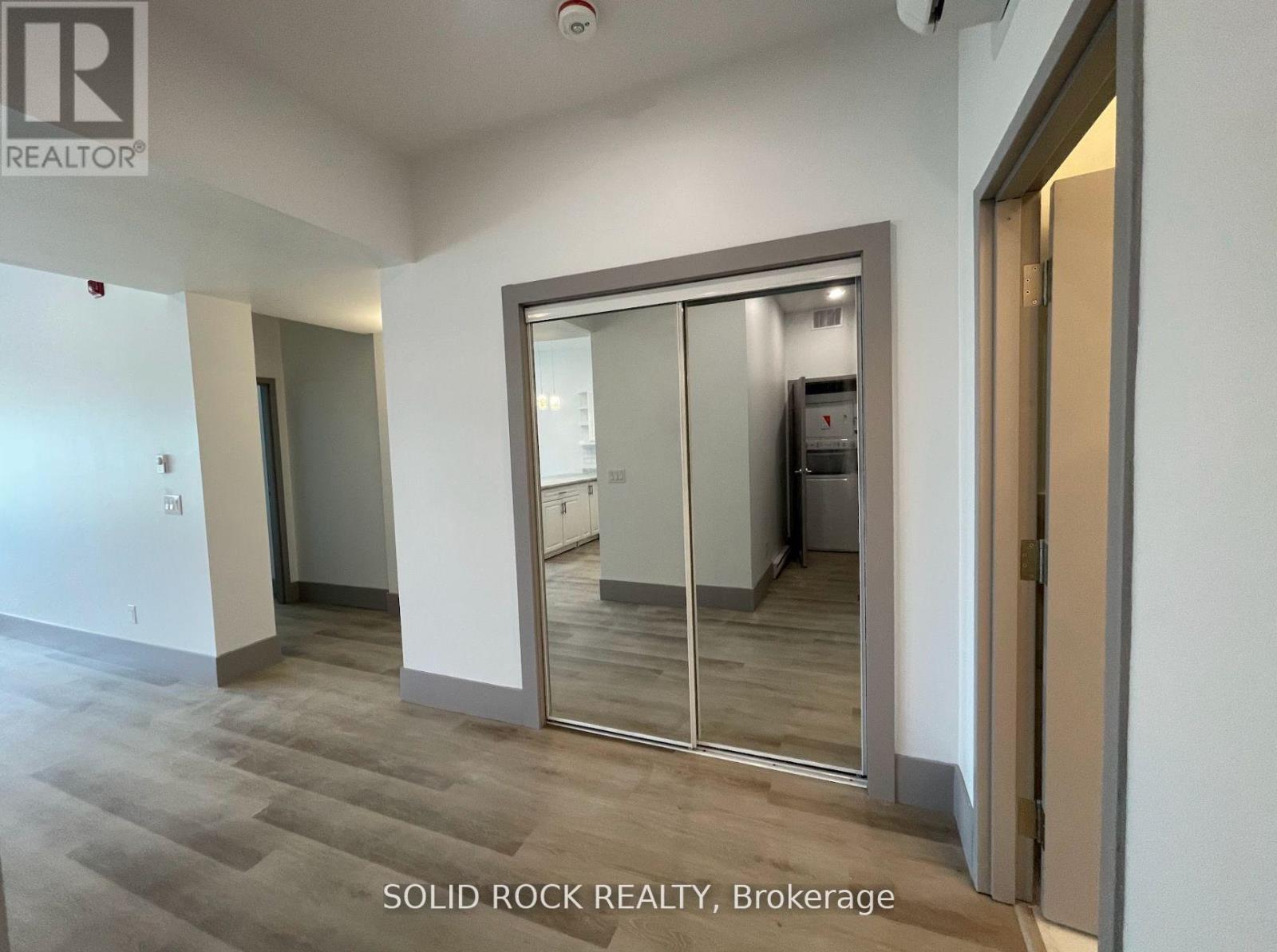 206 - 48 King Street E, Brockville, Ontario  K6V 1B1 - Photo 6 - X12746810