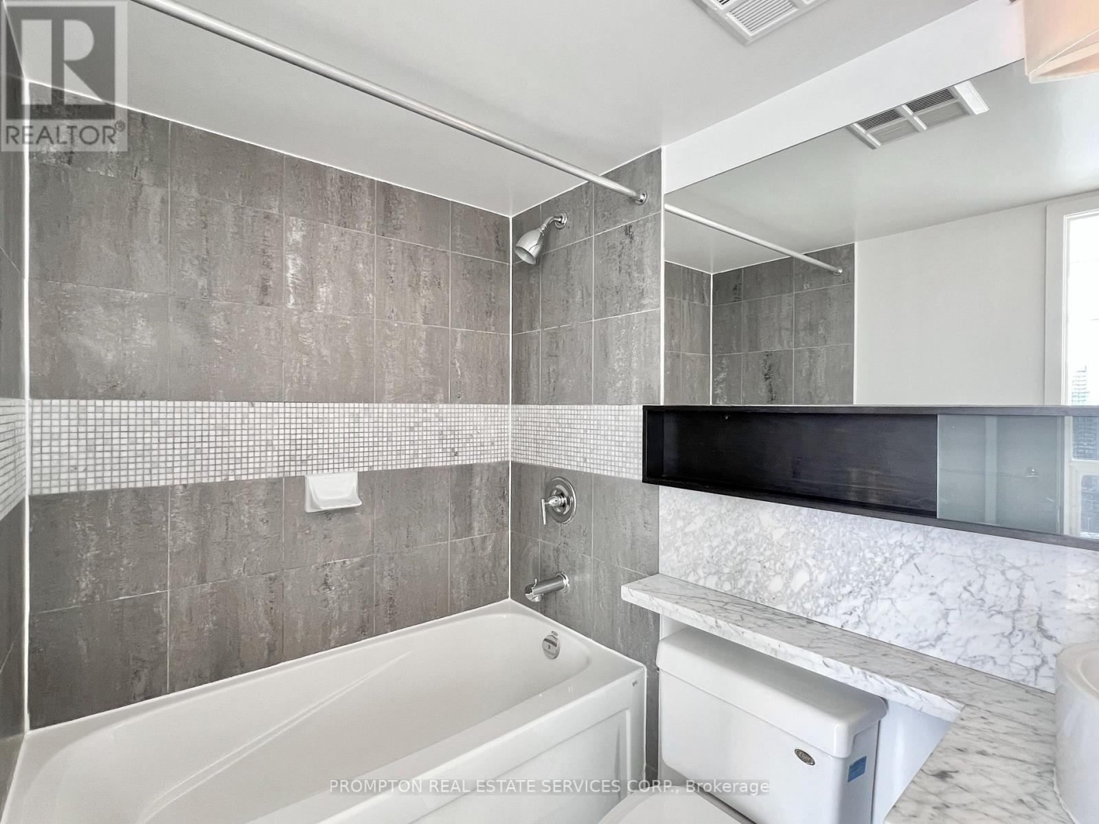 2715 - 11 Brunel Court, Toronto, Ontario  M5V 3Y3 - Photo 16 - C12746814