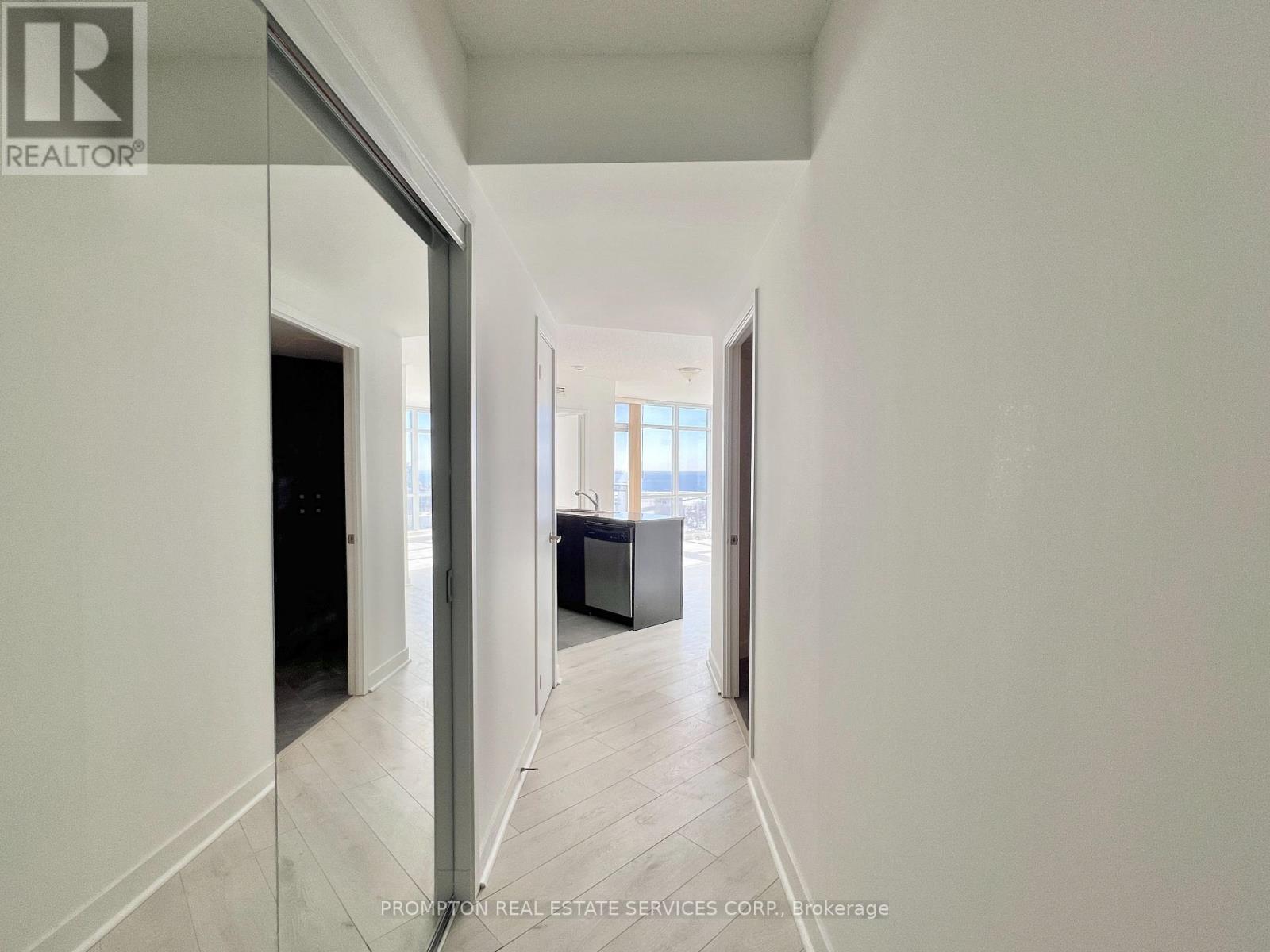 2715 - 11 Brunel Court, Toronto, Ontario  M5V 3Y3 - Photo 26 - C12746814