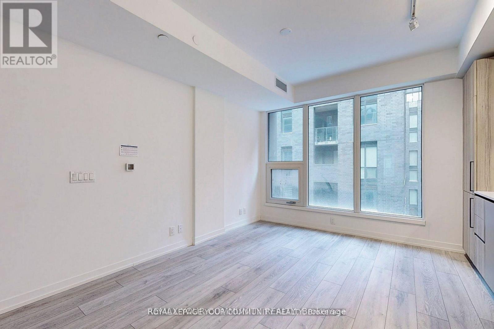 516 - 55 Mercer Street, Toronto, Ontario  M5V 0W4 - Photo 8 - C12746834