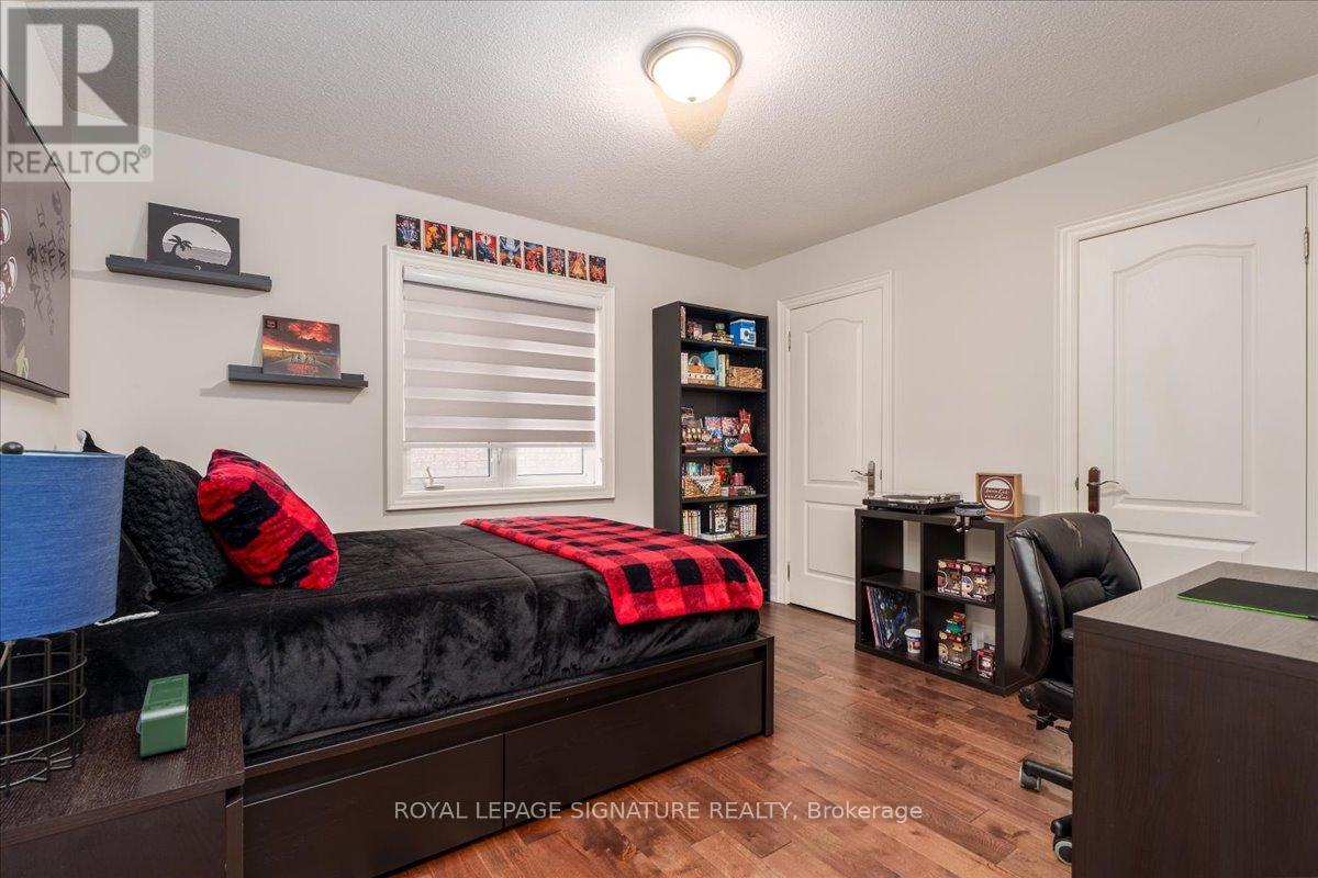 1268 Kestell Boulevard, Oakville, Ontario  L6H 0B3 - Photo 17 - W12746816