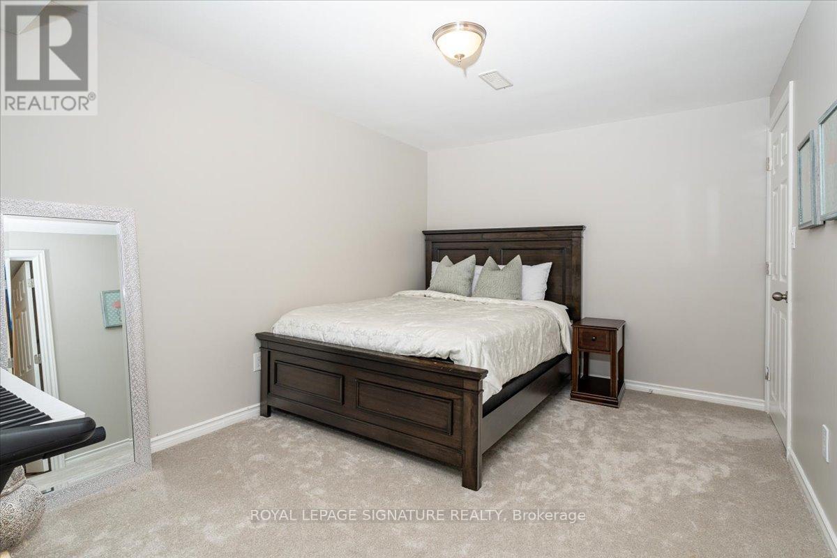 1268 Kestell Boulevard, Oakville, Ontario  L6H 0B3 - Photo 23 - W12746816