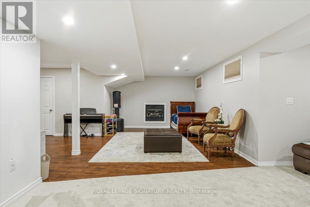 1268 Kestell Boulevard, Oakville, Ontario  L6H 0B3 - Photo 24 - W12746816