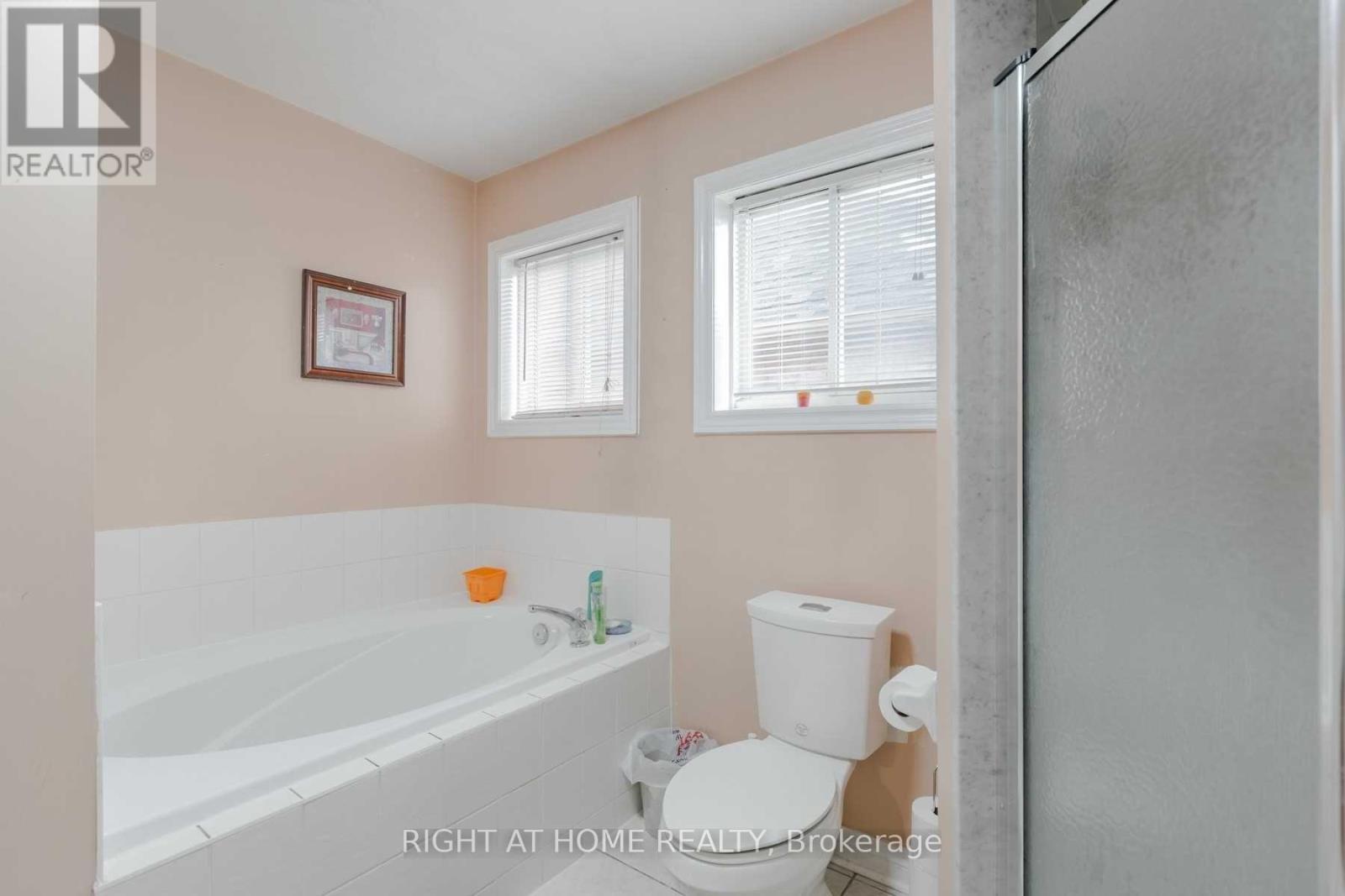 4808 Yorkshire Avenue, Mississauga, Ontario  L4Z 4H3 - Photo 25 - W12746820